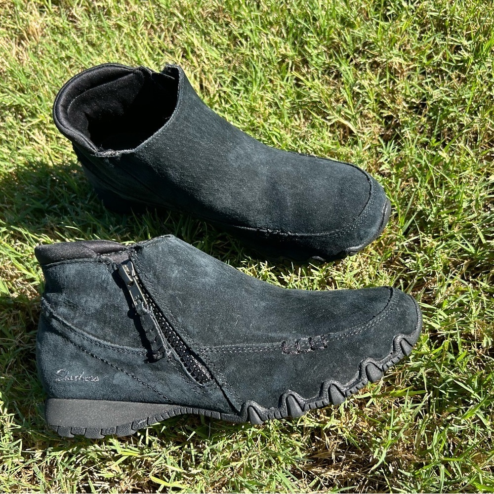 Skechers relaxed fit bikers zappiest black suede ankle boots Sz-8.‎ M - Picture 9 of 12